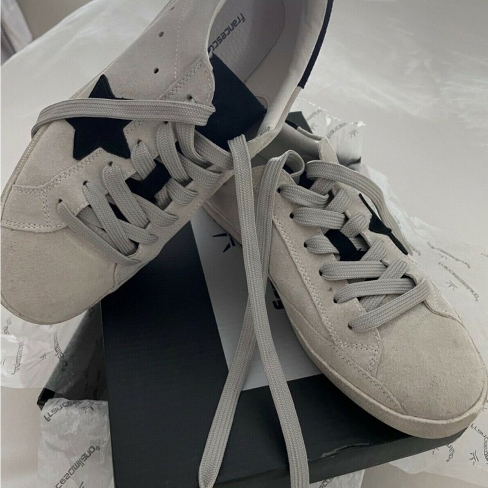Pre Owned Francesca Milano women’s sneakers white & black suede star size 38/8